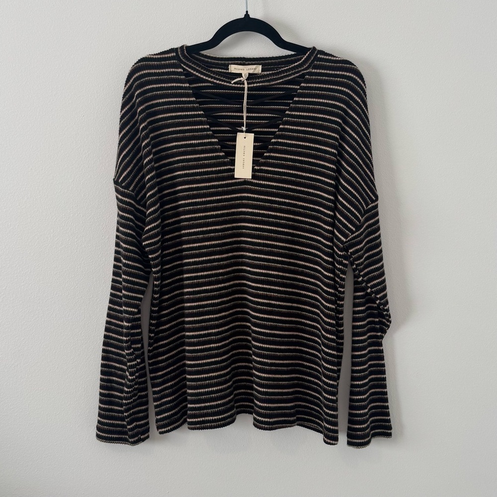 NWT Gilded Intent Striped Lace-Up V-Neck Long Sleeve Knit Top Size M